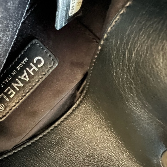 Authentic Chanel sequin handbag - Picture 8 of 15